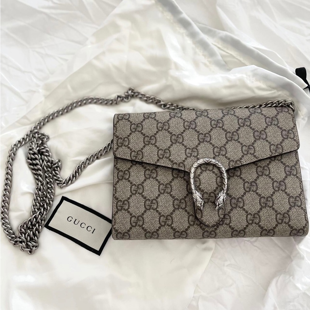 Gucci Dionysus GG Supreme Wallet Chain